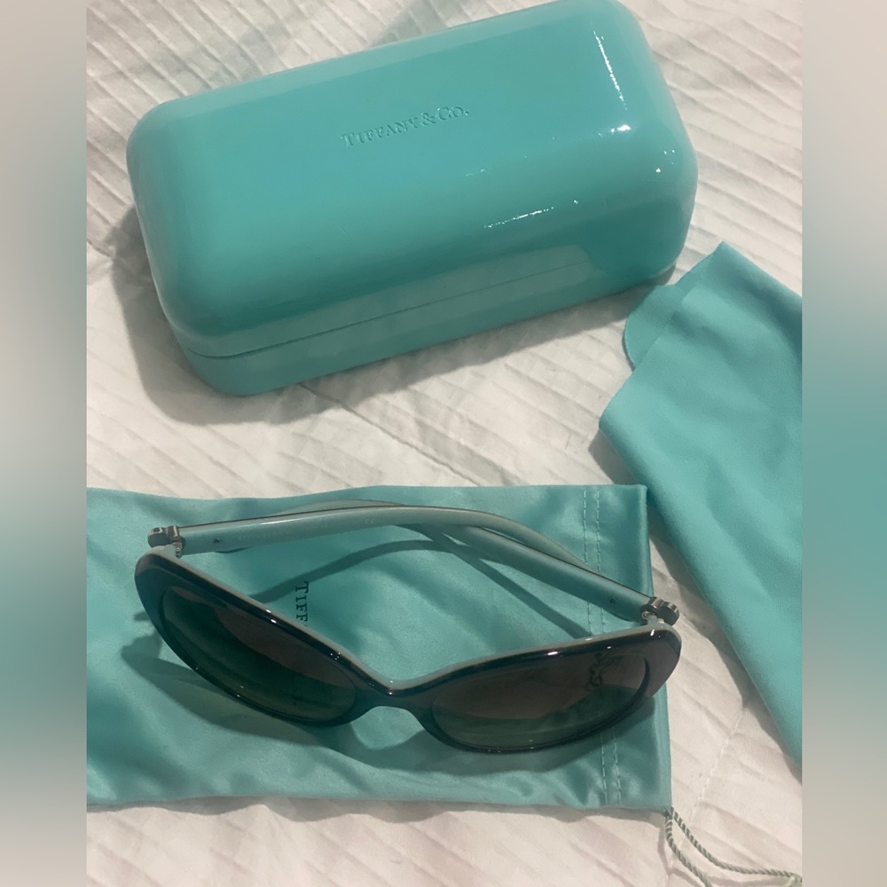 Beautiful Tiffany sunglasses